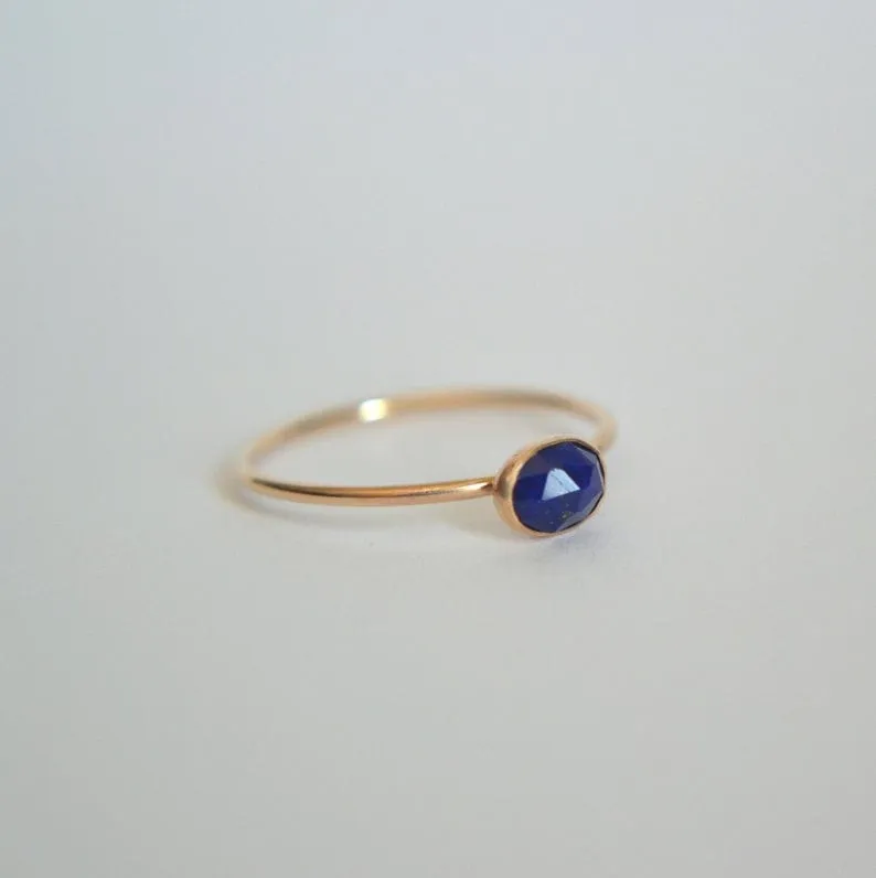 14k Oval Lapis Lazuli Ring