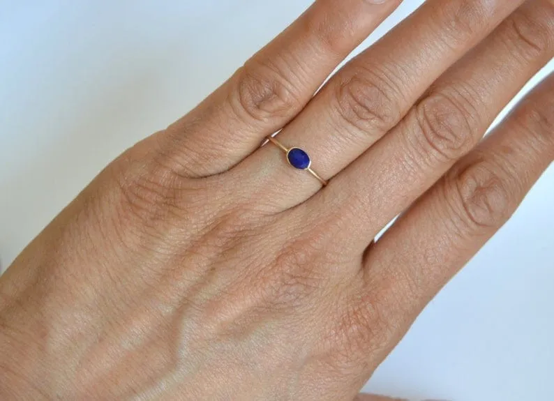 14k Oval Lapis Lazuli Ring