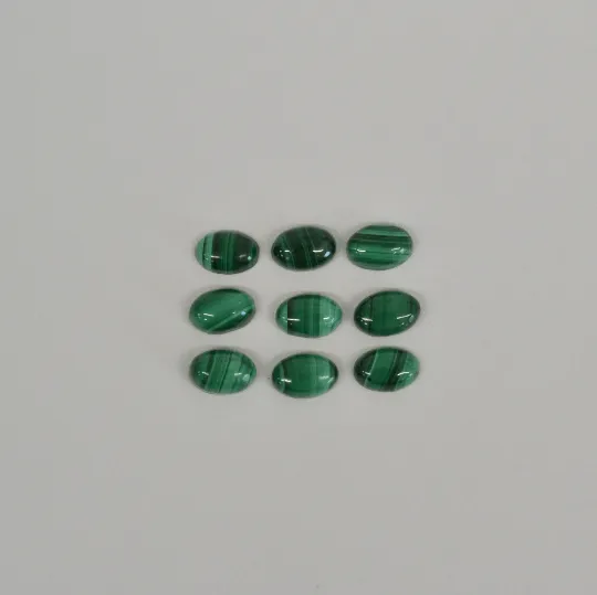14k Oval Malachite Ring