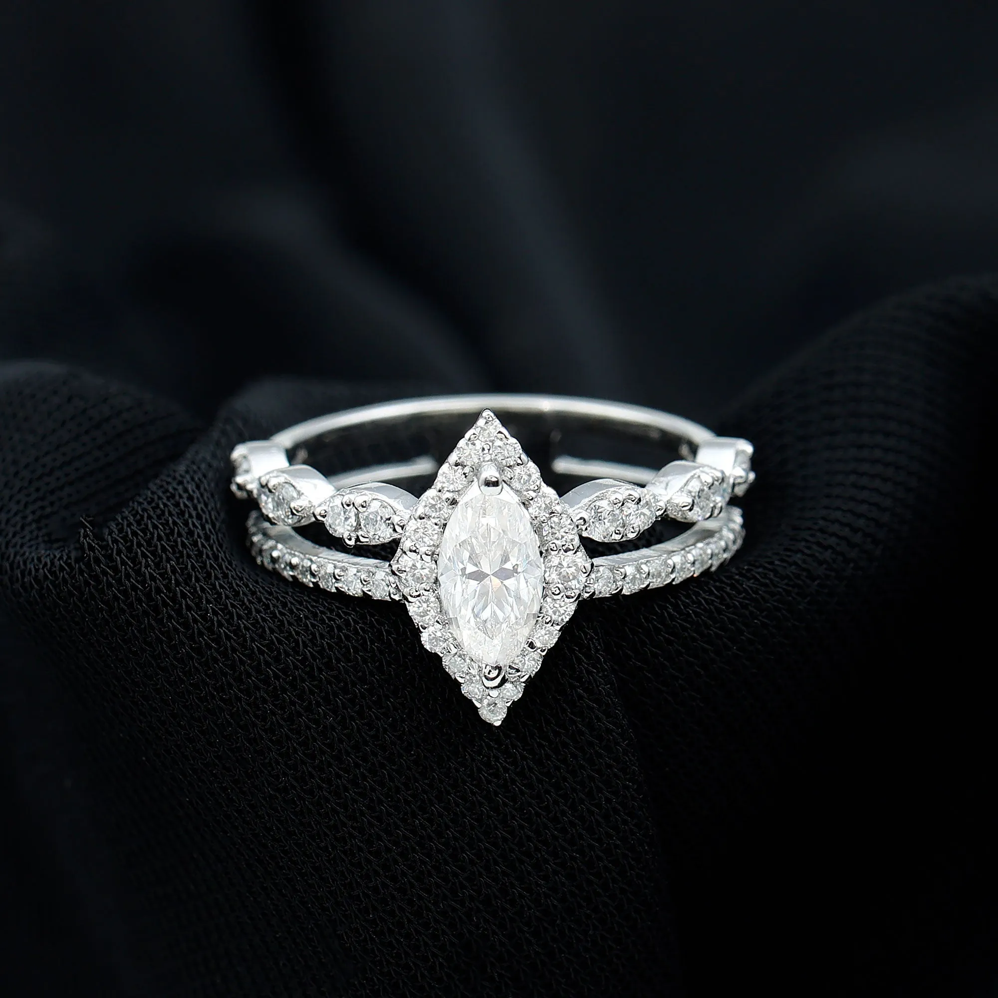 1.75 Ct Vintage Halo Moissanite Double Band Engagement Ring