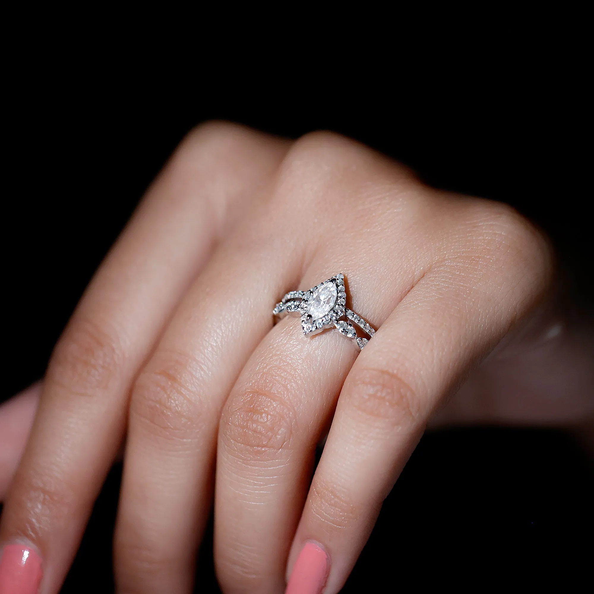 1.75 Ct Vintage Halo Moissanite Double Band Engagement Ring