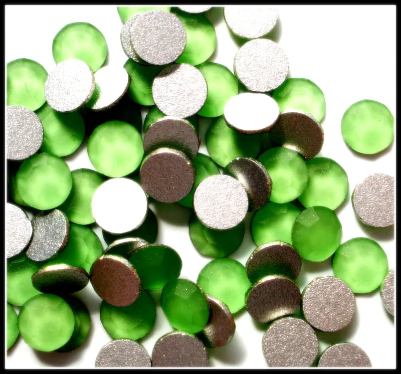 3.8-4.0MM (2000) (16ss) Matte Finish PERIDOT  FLAT BACKS