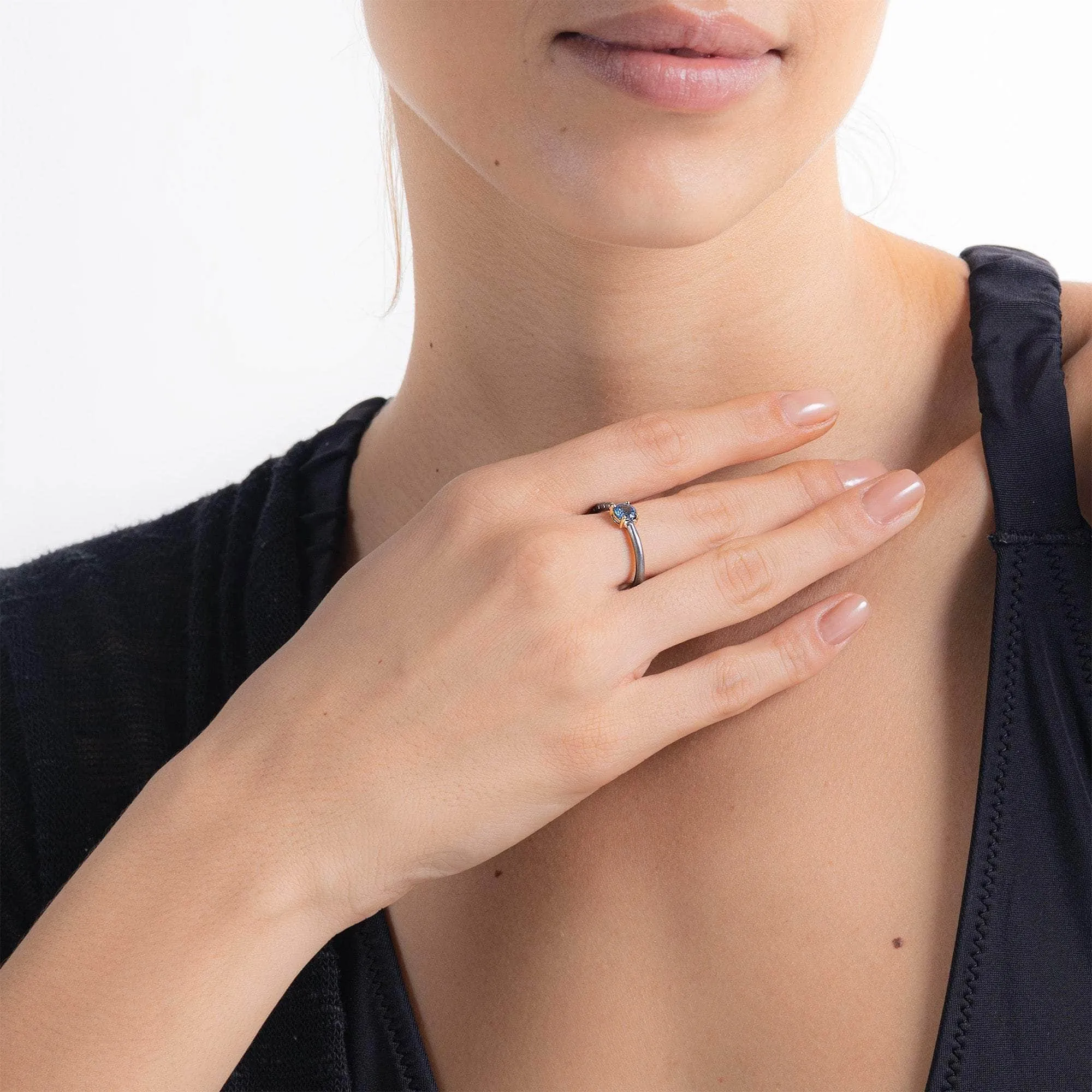 Avalo Blue Sapphire Ring (Black Rhodium)