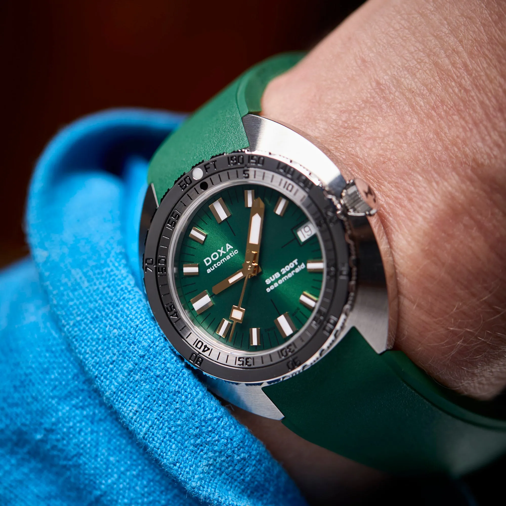 Doxa 200 T - Sea Emerald (Green) Sunray Dial
