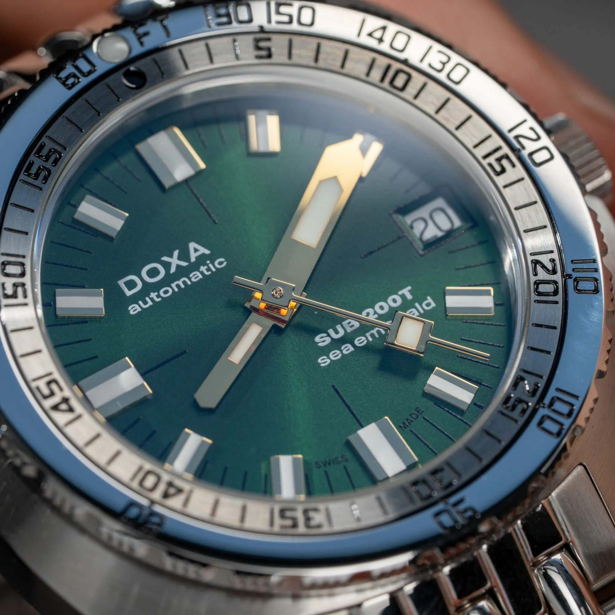Doxa 200 T - Sea Emerald (Green) Sunray Dial