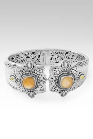 I Still Believe Tip-to-Tip Bracelet™ in Yellow Mother of Pearl