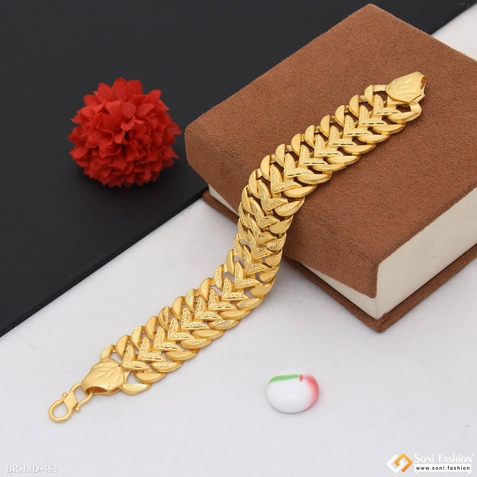 Prominent Design Gold Plated Pokal Bracelet for Men - Style D483