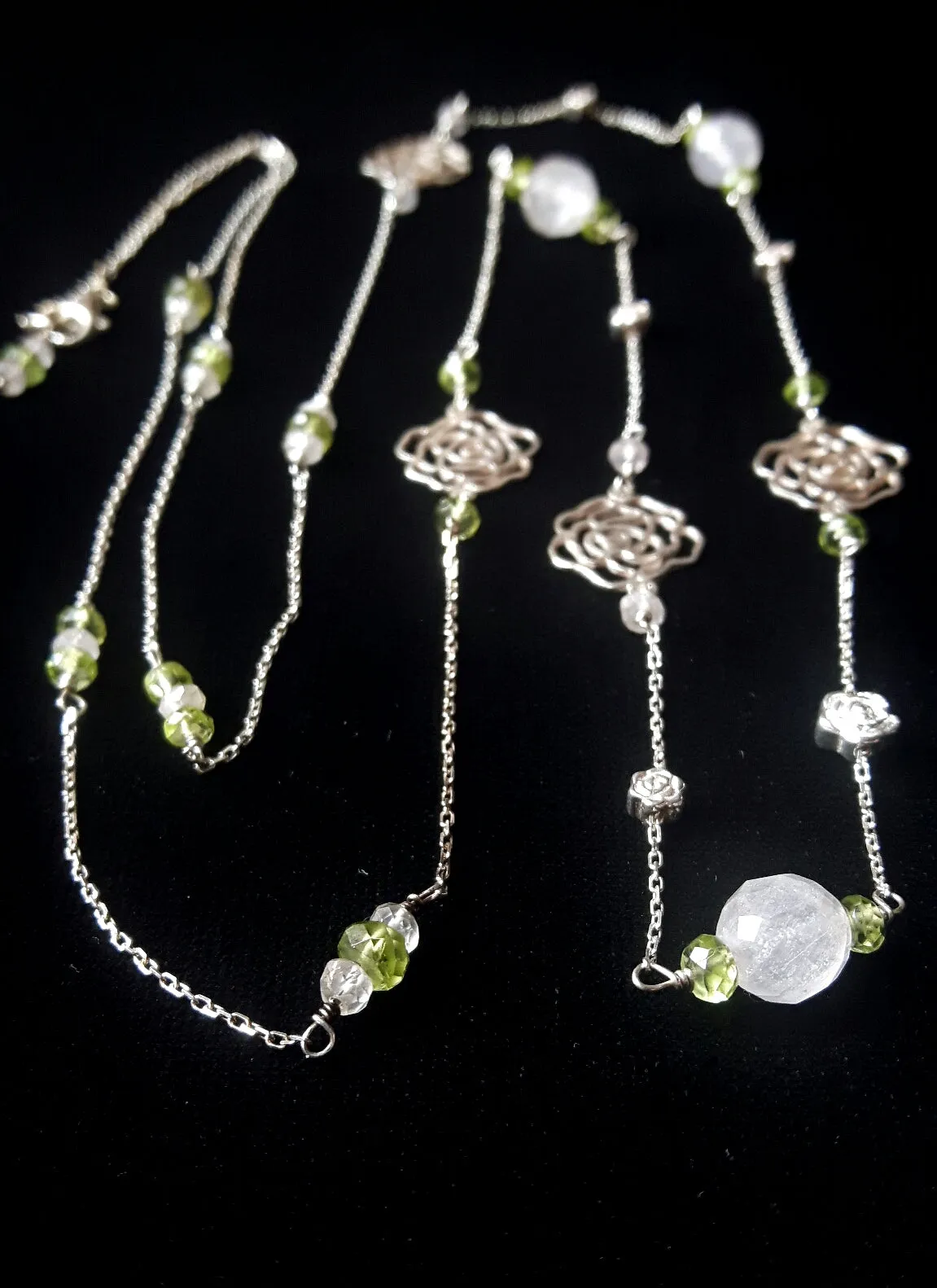 Rose Quartz & Peridot Silver Rose Necklace