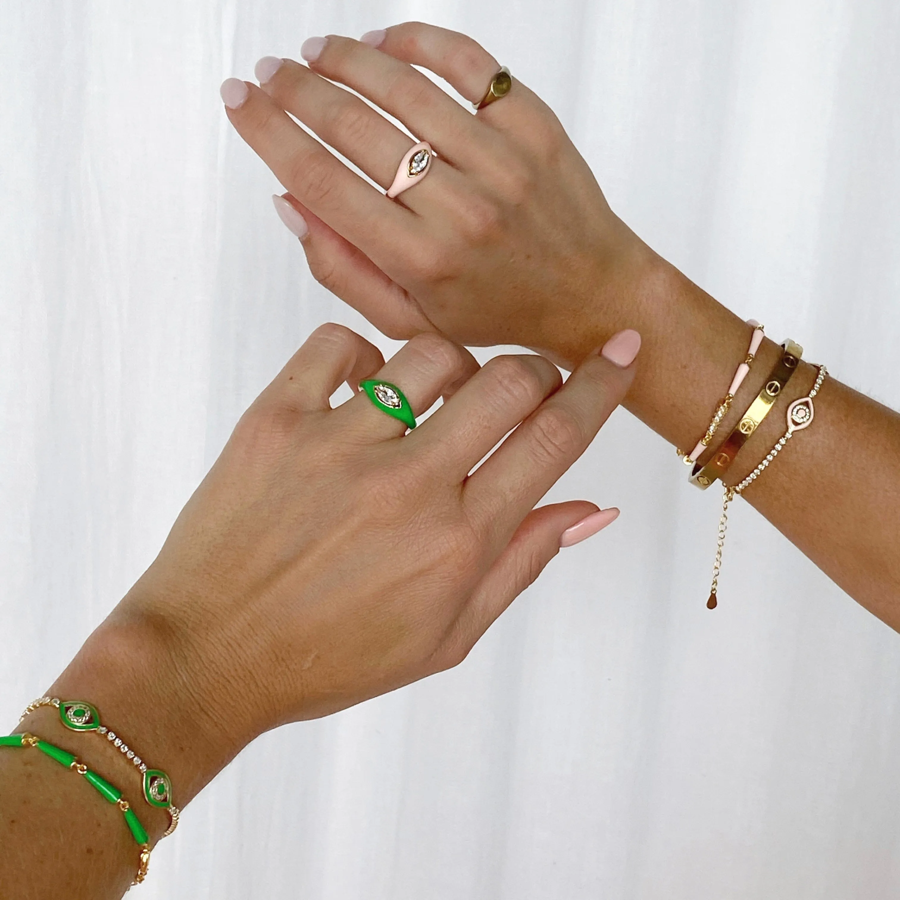 THE ALAIA (Green)