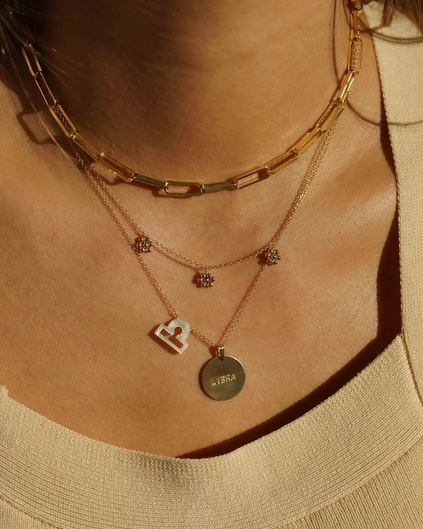 Three Daisy Flora Necklace