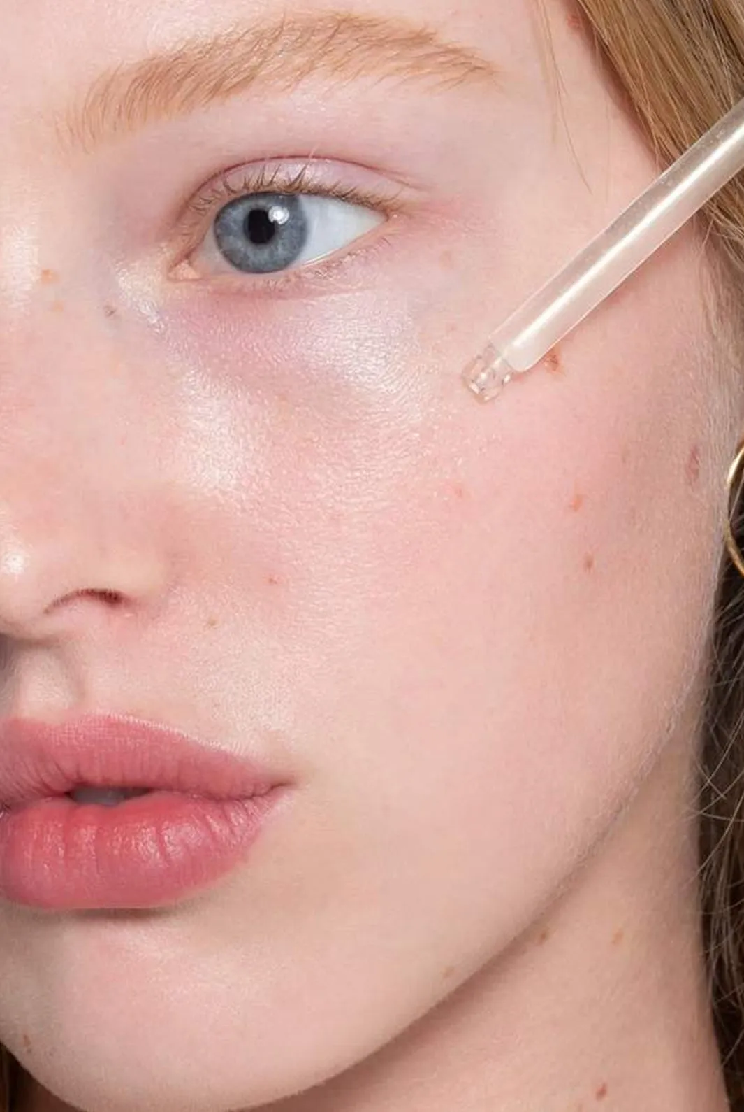 TRUE SKIN RADIANT PRIMING SERUM