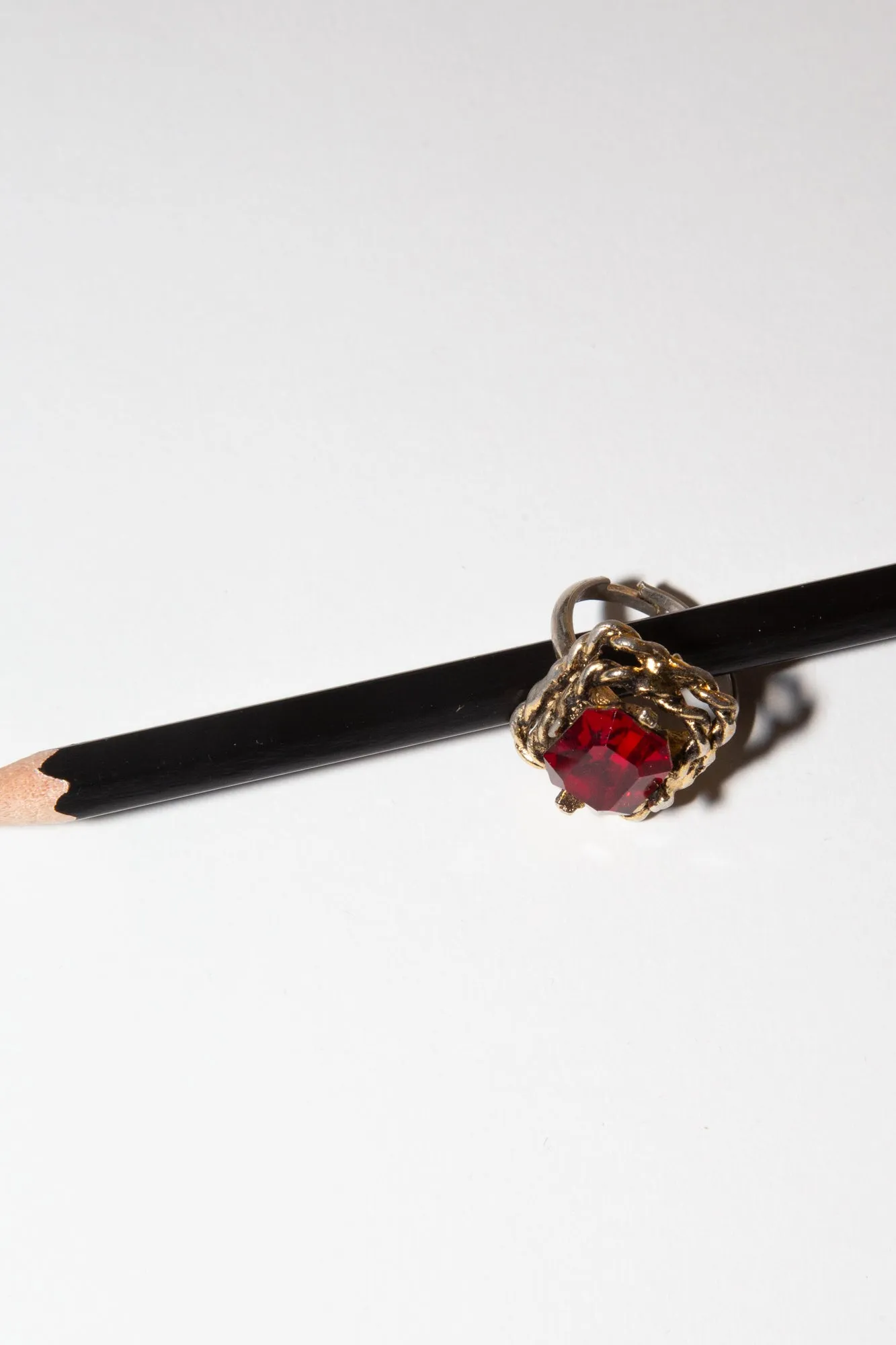 Vintage 1970s Red Crystal Cocktail Ring